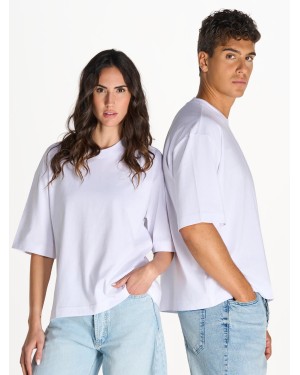 T-SHIRT OVERSIZE A MANICHE CORTE TSUABOXY T-SHIRT OVERSIZE A MANICHE CORTE TSUABOXY